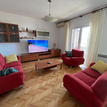 Apartment Lily Podstrana Bagian luar foto