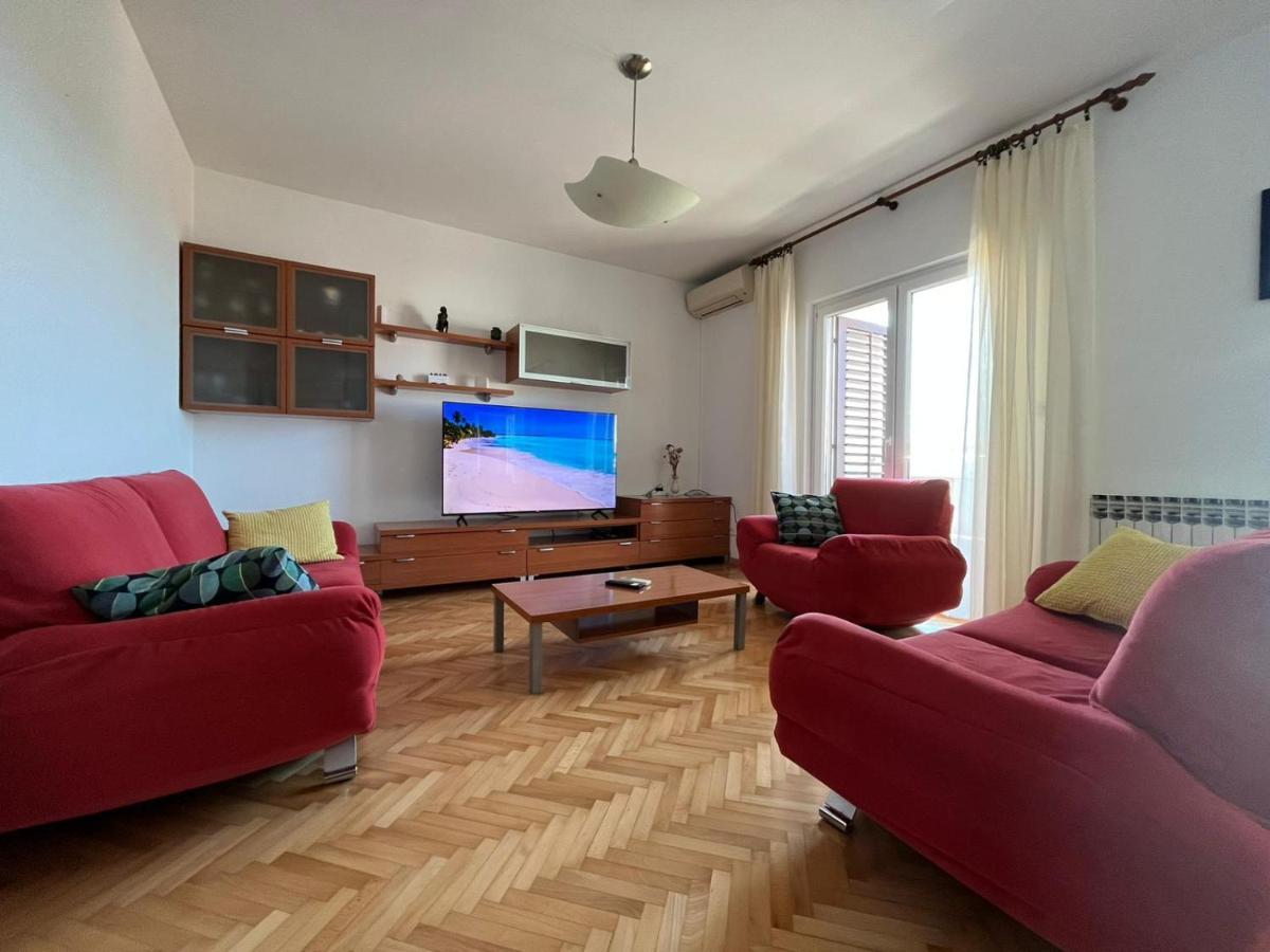 Apartment Lily Podstrana Bagian luar foto