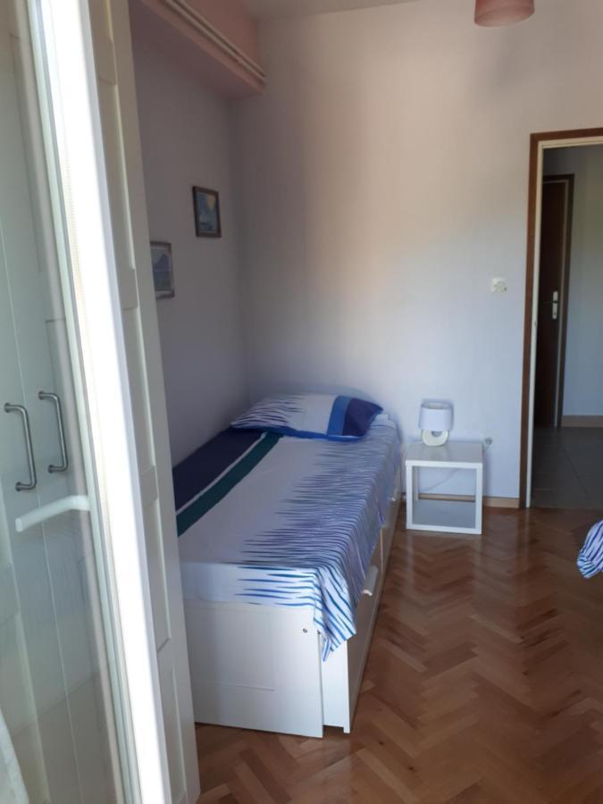 Apartment Lily Podstrana Bagian luar foto